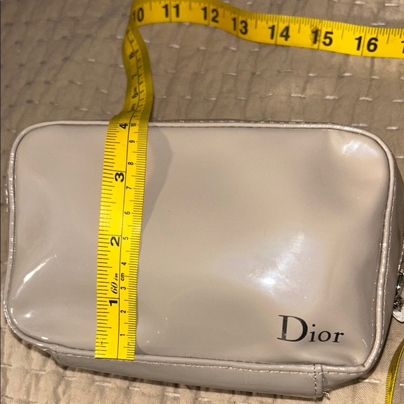 Dior Cream Cosmetic Pouch - Picture 5 of 6
